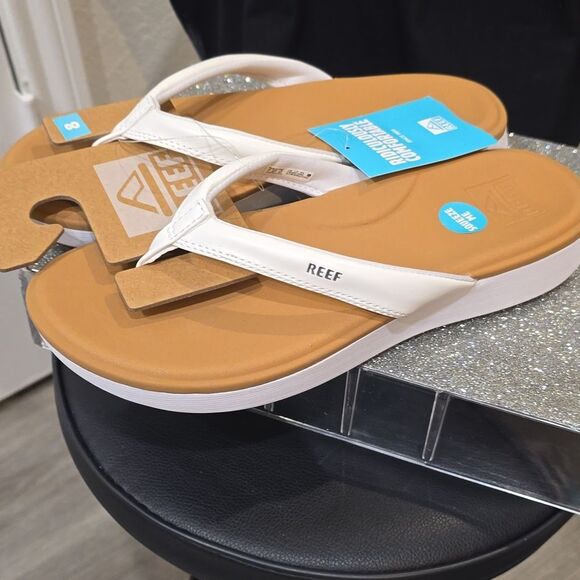 Reef Cushion Cloud Flip-Flop Platform Sandal- White/Tan - Picture 6 of 9